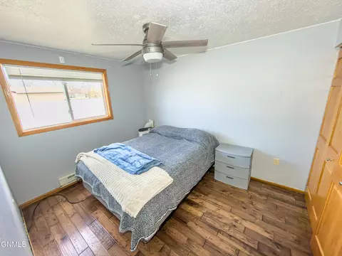 Bedroom - 2009 19th Ave W, Williston, ND 58801 photo 6 of 7