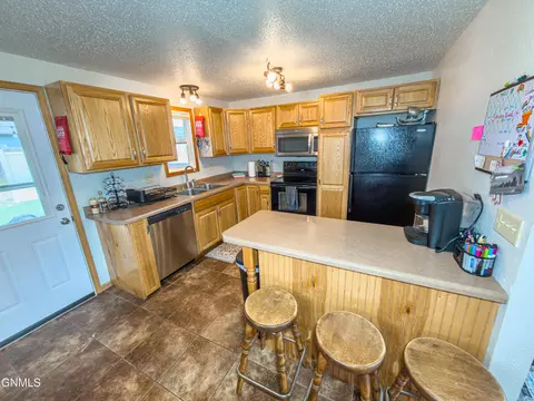 Kitchen - 2009 19th Ave W, Williston, ND 58801 photo 3 of 3