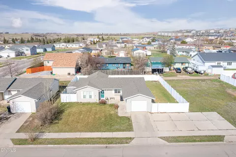 View/Area - 2009 19th Ave W, Williston, ND 58801 photo 2 of 6