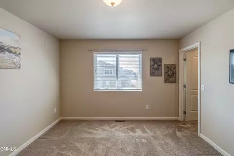 Bedroom - 824 Compass Ln, Bismarck, ND 58504 photo 7 of 8