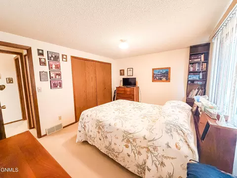 Bedroom - 908 6th St W, Williston, ND 58801 photo 1 of 6