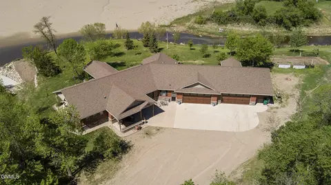 1075 22s Ave SW, Washburn, ND 58577