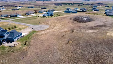 717 Branding Iron Dr, Bismarck, ND 58503