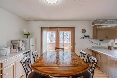Dining - 2413 N 6th St, Bismarck, ND 58503 photo 2 of 3