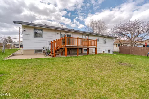 Exterior - 2413 N 6th St, Bismarck, ND 58503 photo 13 of 15