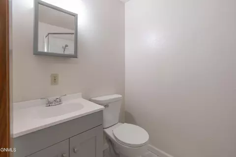 Bath - 2413 N 6th St, Bismarck, ND 58503 photo 8 of 10
