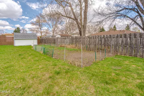Exterior - 2413 N 6th St, Bismarck, ND 58503 photo 9 of 15