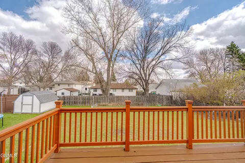 Exterior - 2413 N 6th St, Bismarck, ND 58503 photo 15 of 15