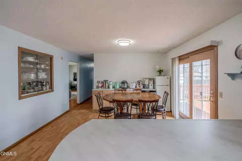 Dining - 2413 N 6th St, Bismarck, ND 58503 photo 3 of 3