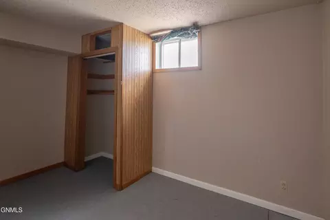 Bedroom - 2413 N 6th St, Bismarck, ND 58503 photo 16 of 16