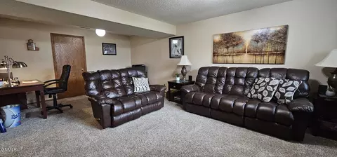 1208 19th St SE, Mandan, ND 58554 photo 23