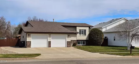 1208 19th St SE, Mandan, ND 58554 photo 36