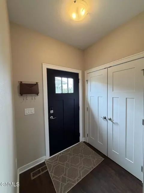 Entry Way - 823 14th St SE, Mandan, ND 58554 photo 1 of 2