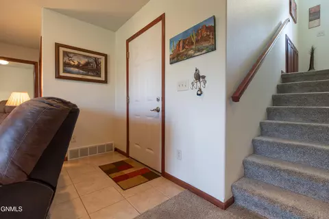 Entry Way - 1075 Turnpike Ave E, Bismarck, ND 58501 photo 6 of 6