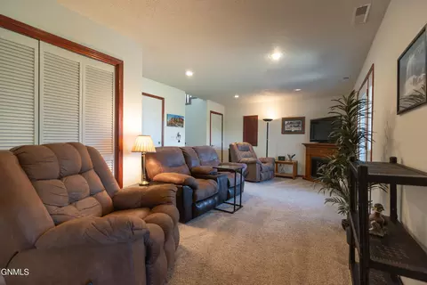 Other - 1075 Turnpike Ave E, Bismarck, ND 58501 photo 6 of 17