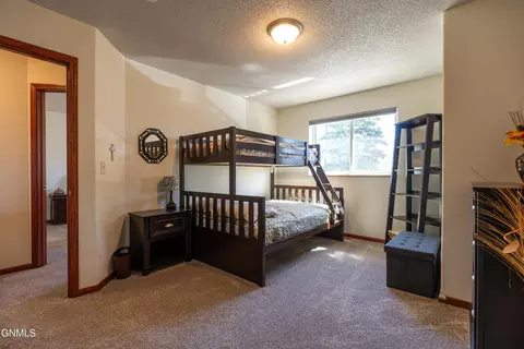 Bedroom - 1075 Turnpike Ave E, Bismarck, ND 58501 photo 1 of 6