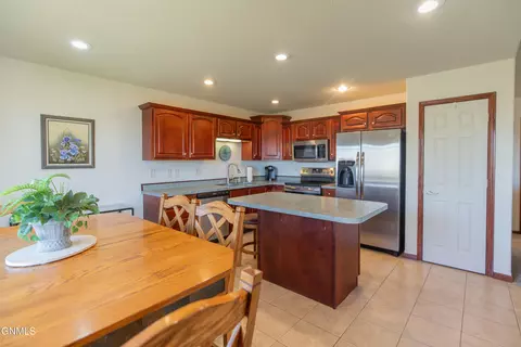Kitchen - 1075 Turnpike Ave E, Bismarck, ND 58501 photo 1 of 6