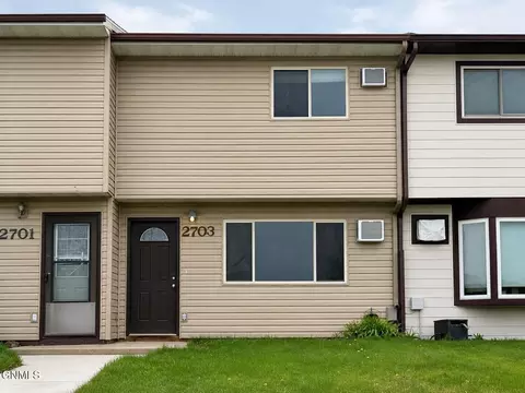 2703 Pheasant Run Pkwy, Williston, ND 58801
