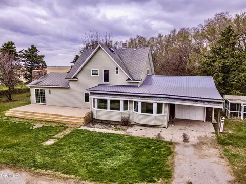 10727 29th St SE, Sanborn, ND 58480
