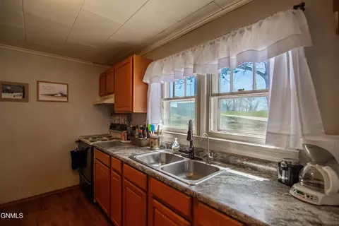 101 Illinois Ave, Mott, ND 58646 photo 29
