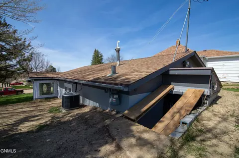 101 Illinois Ave, Mott, ND 58646 photo 57