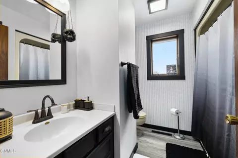 Bath - 1302 10th Ave W, Williston, ND 58801 photo 2 of 3