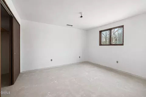 Bedroom - 1302 10th Ave W, Williston, ND 58801 photo 2 of 4