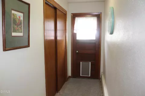 Entry Way - 504 Kundert St, Turtle Lake, ND 58575 photo 2 of 2