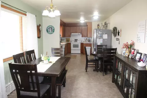 Dining - 504 Kundert St, Turtle Lake, ND 58575 photo 1 of 6