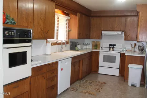 Kitchen - 504 Kundert St, Turtle Lake, ND 58575 photo 1 of 2