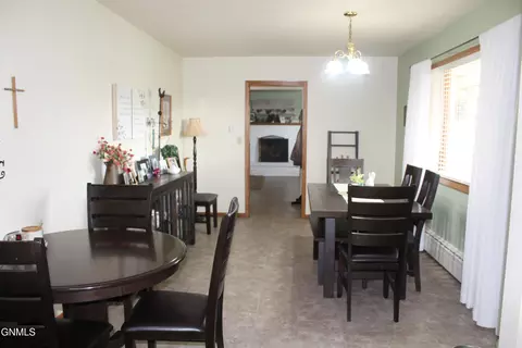 Dining - 504 Kundert St, Turtle Lake, ND 58575 photo 2 of 6