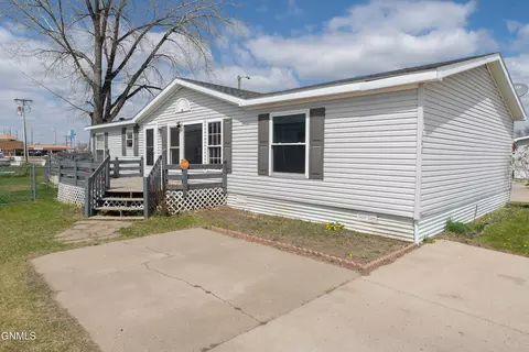 102 New Jersey St, Bismarck, ND 58504