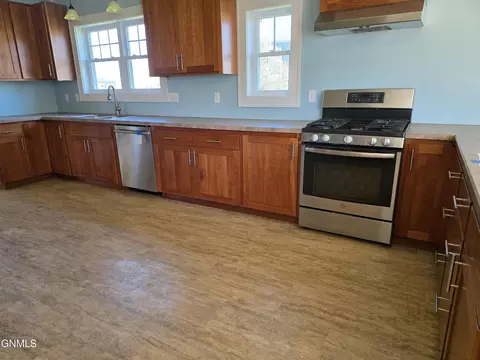 Kitchen - 301 Iowa Ave, Mott, ND 58646 photo 2 of 4