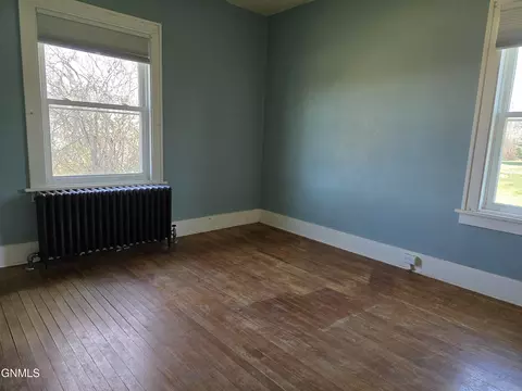 Bedroom - 301 Iowa Ave, Mott, ND 58646 photo 1 of 3