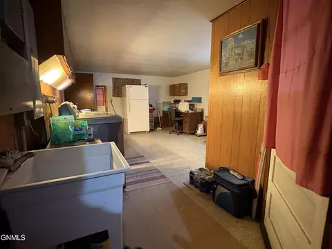 Other - 309 7th Ave N, Edgeley, ND 58433 photo 31 of 33