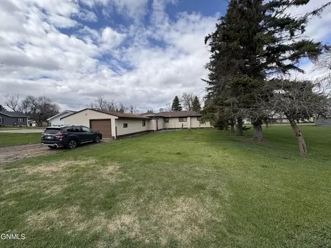 Other - 309 7th Ave N, Edgeley, ND 58433 photo 2 of 33