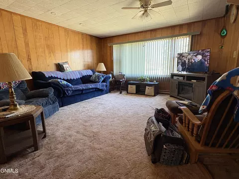 Living - 309 7th Ave N, Edgeley, ND 58433 photo 1 of 1