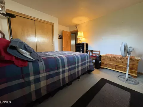 Bedroom - 309 7th Ave N, Edgeley, ND 58433 photo 2 of 8