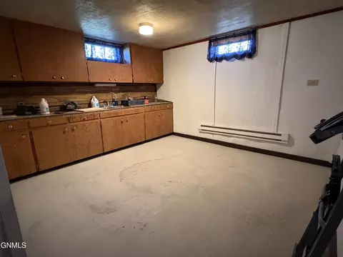Kitchen - 309 7th Ave N, Edgeley, ND 58433 photo 4 of 4
