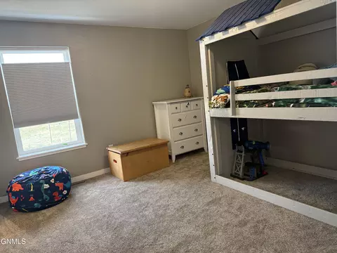 Bedroom - 5476 Matthew Ave, Williston, ND 58801 photo 6 of 6