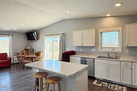 Kitchen - 14739 Baxter St, Williston, ND 58801 photo 1 of 8