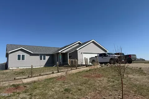 Exterior - 14739 Baxter St, Williston, ND 58801 photo 1 of 2