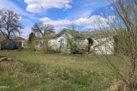 Exterior - 219 3rd St, Fairview, MT 59221 photo 2 of 6