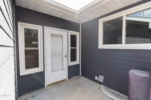 Exterior - 908 Midway Dr, Bismarck, ND 58501 photo 4 of 10