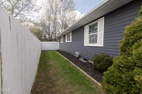 Exterior - 908 Midway Dr, Bismarck, ND 58501 photo 3 of 10