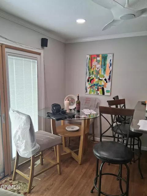 Dining - 1917 Capitol Ave, Bismarck, ND 58501 photo 1 of 2