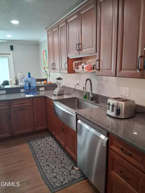 Kitchen - 1917 Capitol Ave, Bismarck, ND 58501 photo 2 of 12
