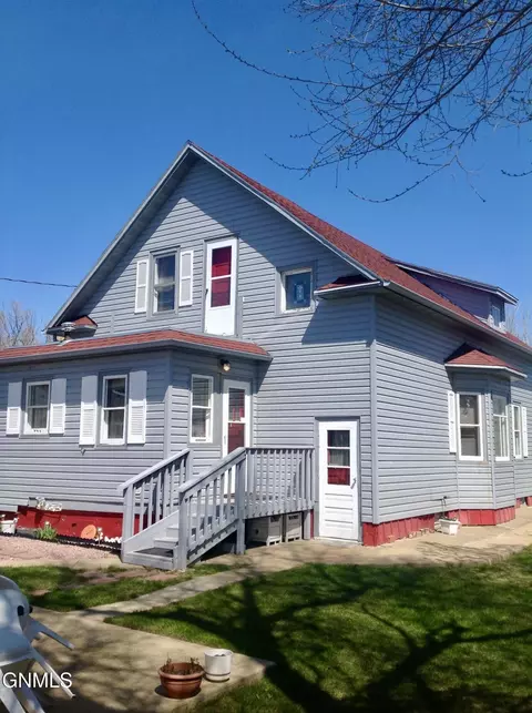 218 2nd Ave E, New Leipzig, ND 58562