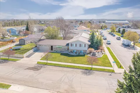 View/Area - 2502 14th Ave W, Williston, ND 58801 photo 4 of 5