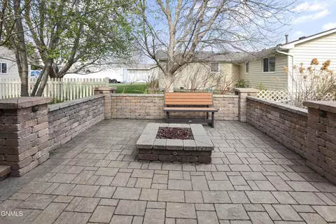 Exterior - 2502 14th Ave W, Williston, ND 58801 photo 10 of 15